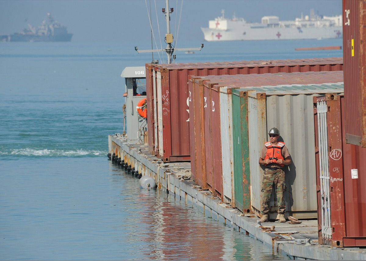 Logistica portuale e navi cargo per l'esportazione