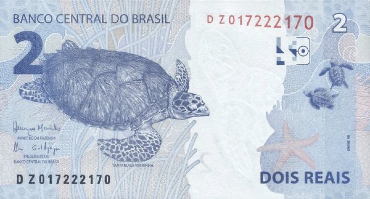 Banconote in Real brasiliano su un tavolo.
