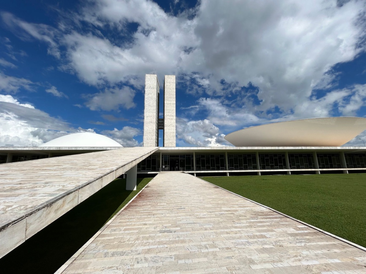De architectuur van het Braziliaanse Congres in Brasilia.