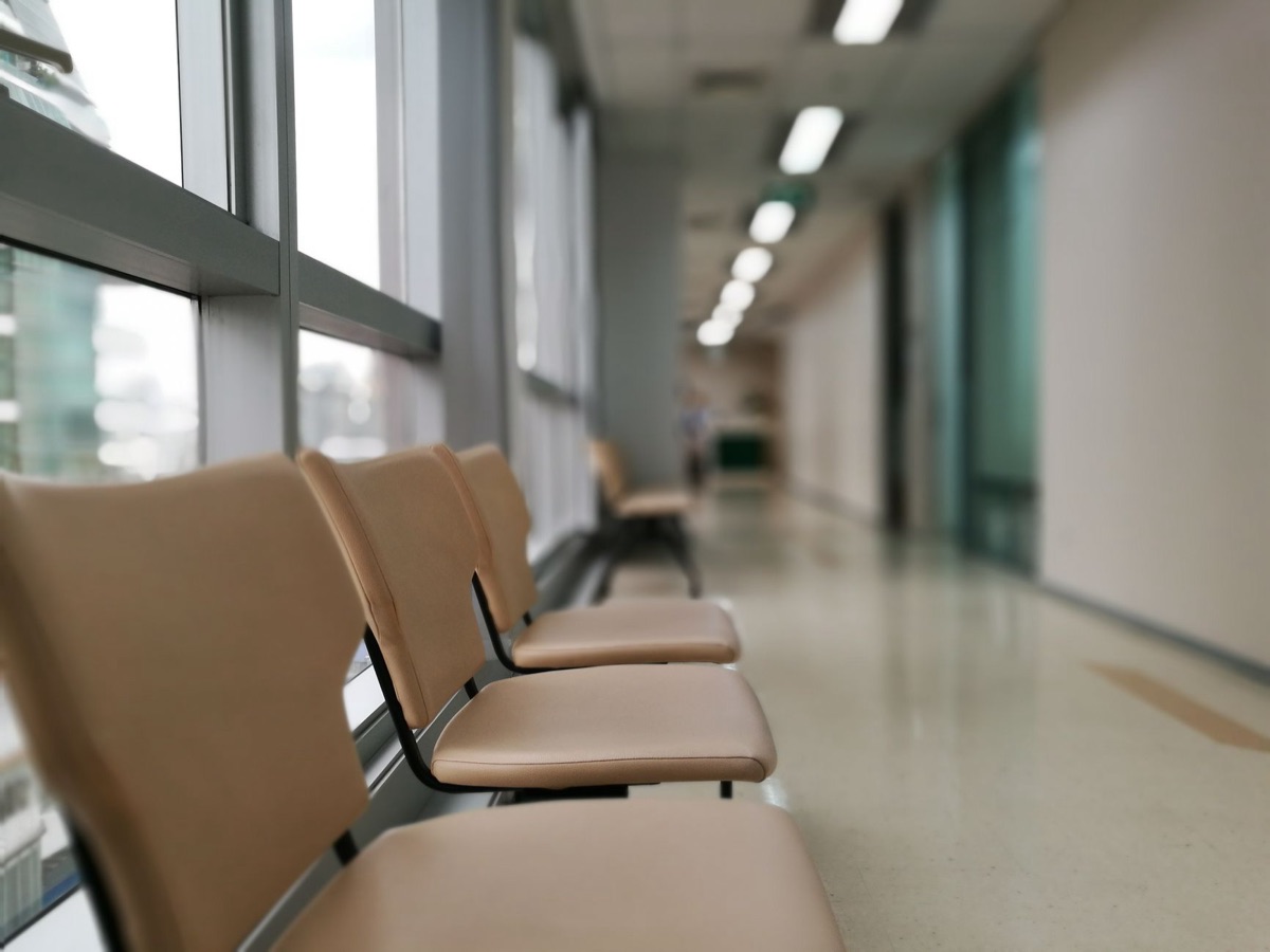 Corridoio di un ospedale pubblico in Brasile