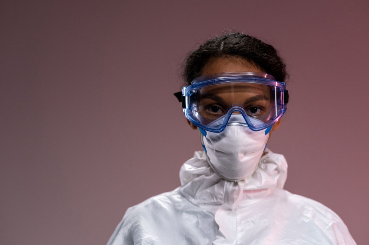 Lavoratore sanitario in uniforme in Brasile